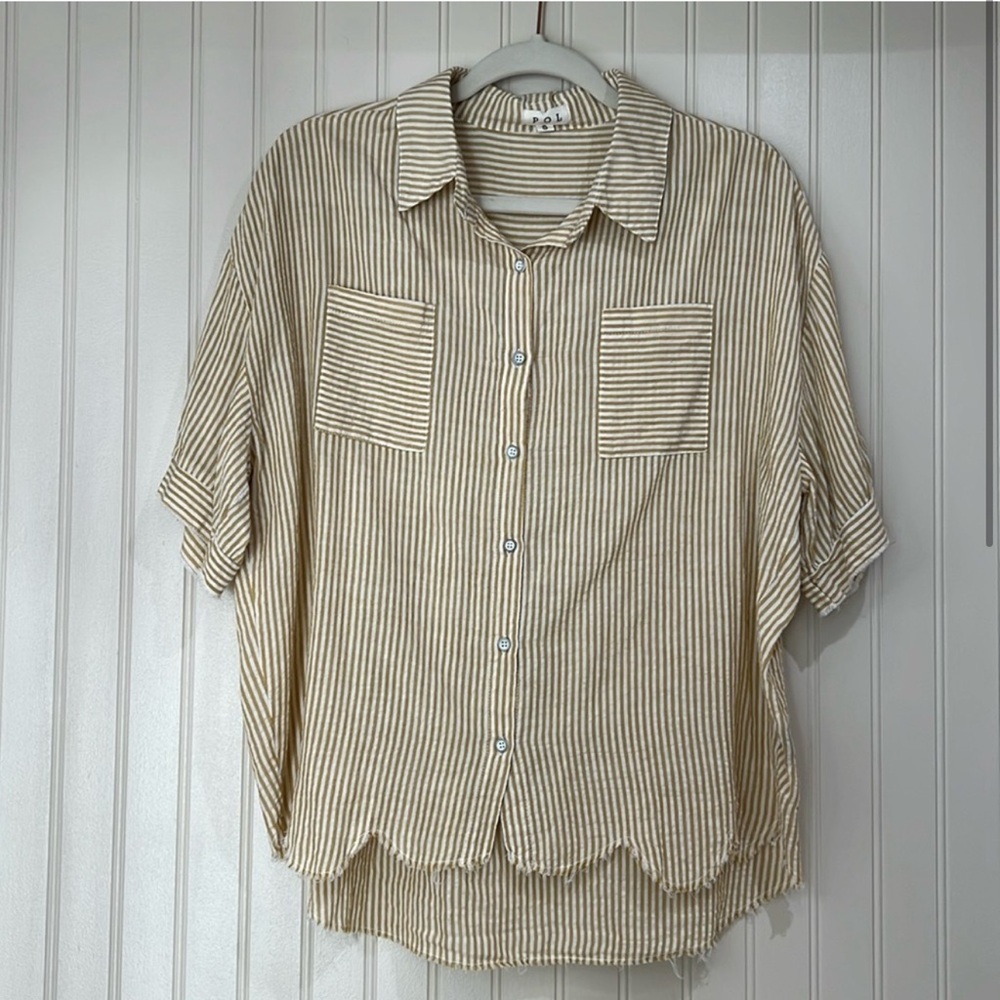 POL women’s Oversized Striped scalloped raw hem Top NWOT